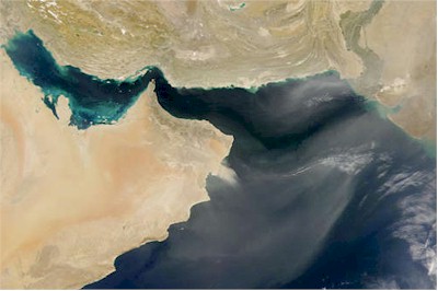 Zandstorm in Oman (Image Courtesy NASA Visible Earth). 