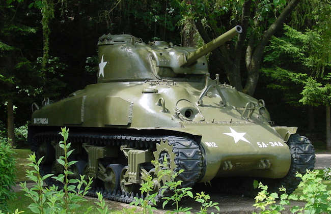 M4A1 SHERMAN AT ETTELBRUCK