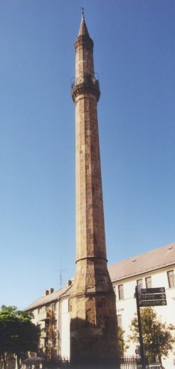Deze minaret is een overblijfsel van een Turkse moskee uit de 17de eeuw.